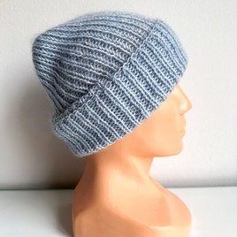 Ręcznie robiona czapka beanie AUREA 100% Baby Merino plus moher i jedwab 43/08 Jasny Morski