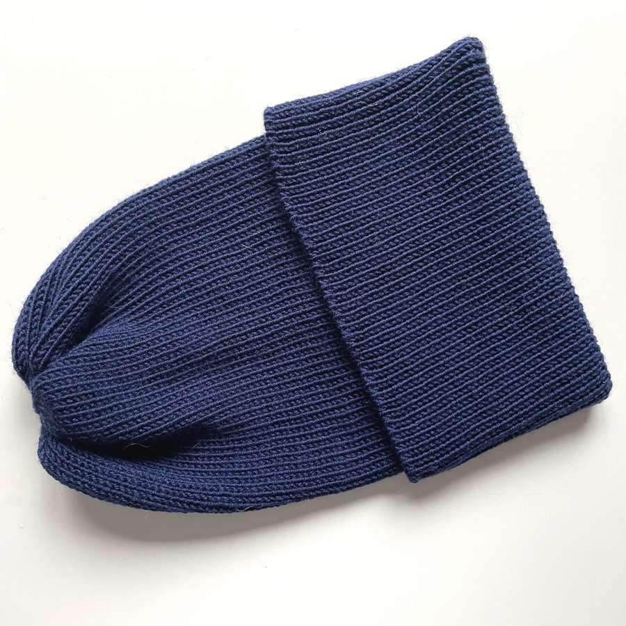 Beanie czapka z wełny merino VARELLA 100% Baby Merino 13 Granatowy