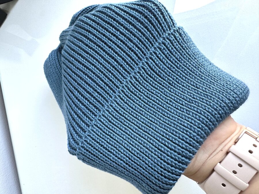 Beanie czapka z wełny merino VARELLA 100% Baby Merino 42 Petrol