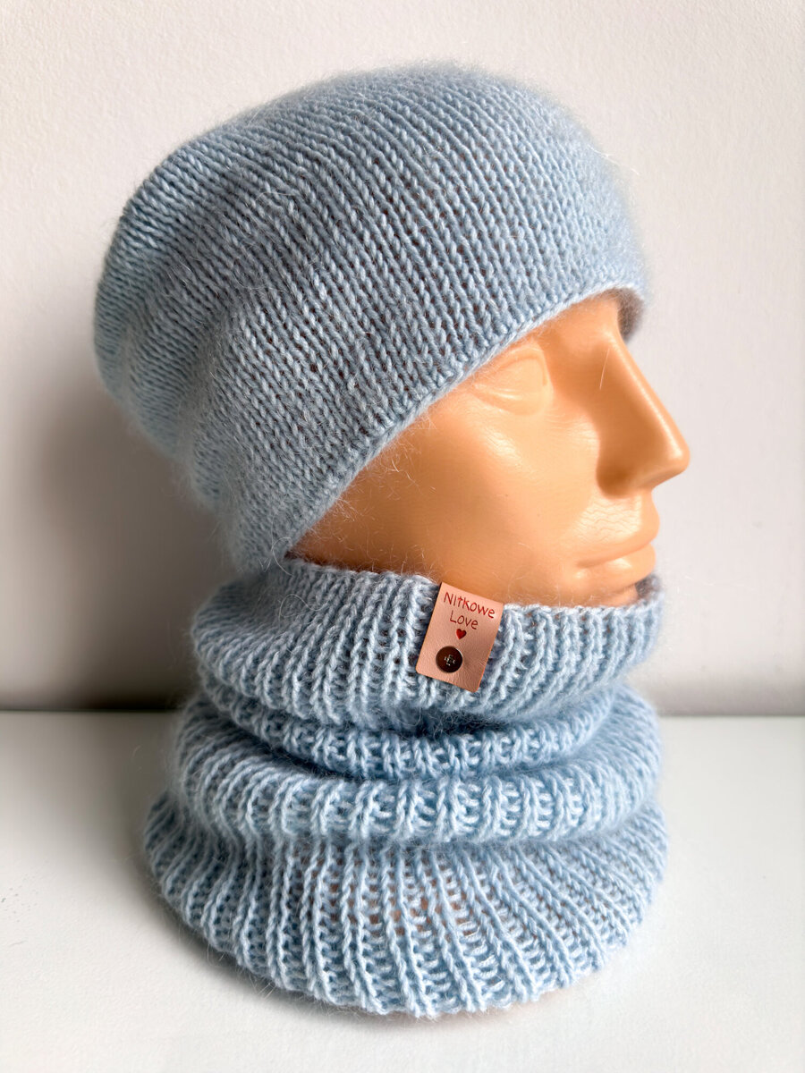 Handmade Czapka damska SOPHIA 100% Baby Merino plus moher i jedwab 11/07 błękitny stalowy