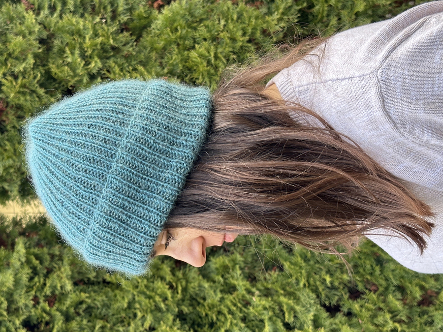 Ręcznie robiona czapka beanie AUREA 100% Baby Merino plus moher i jedwab 02 Czarny