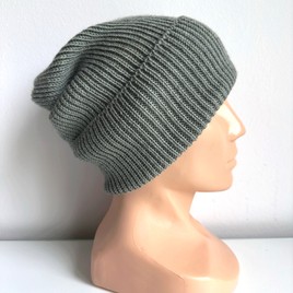 Beanie czapka z wełny merino VARELLA 100% Baby Merino 50 Zielona Szałwia