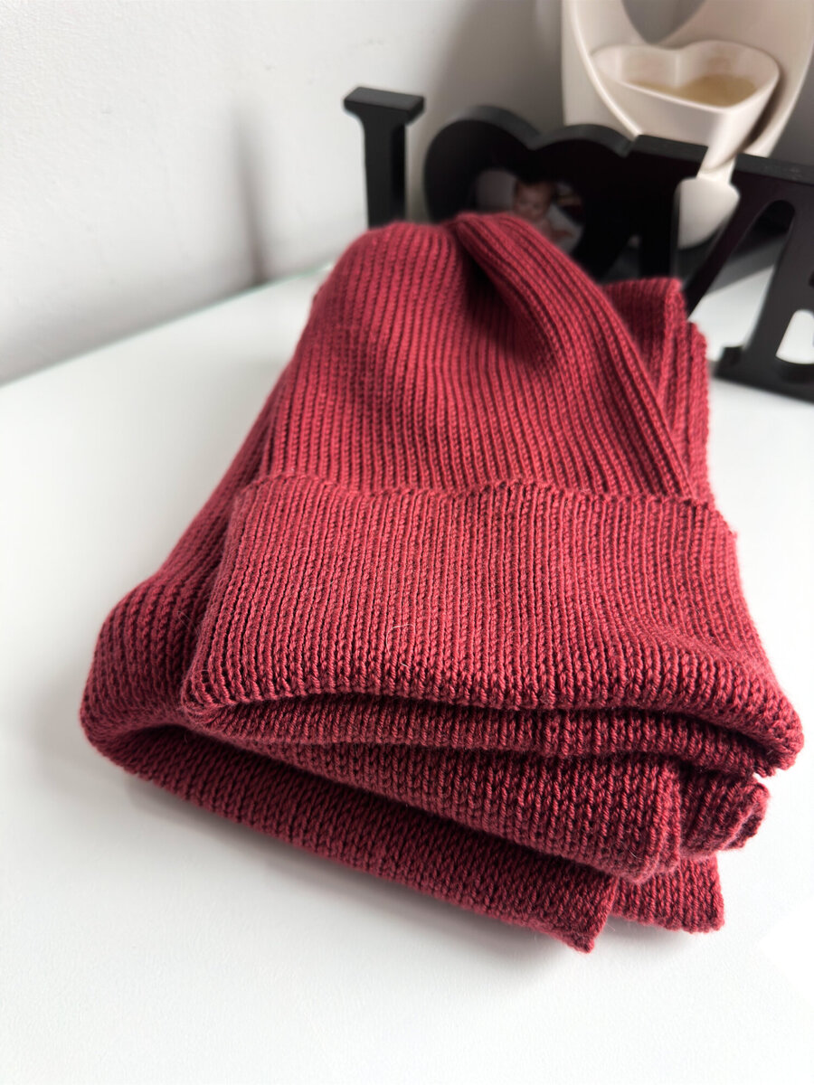 Beanie czapka z wełny merino VARELLA 100% Baby Merino 16 Czerwony