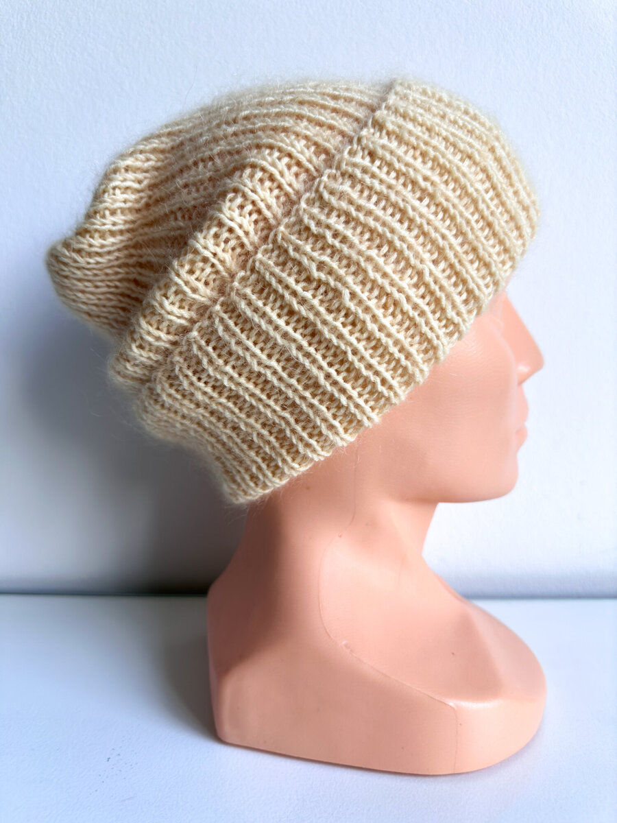 Ręcznie robiona czapka beanie AUREA 100% Baby Merino plus moher i jedwab 03/29 Wanilia