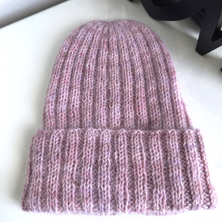 Ręcznie robiona czapka beanie AUREA 100% Ręcznie farbowana Baby Merino plus moher i jedwab Magnolie - edycja limitowana