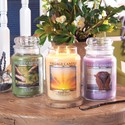 Duża świeca zapachowa Village Candle BRIGHTER DAYS Unity Collection