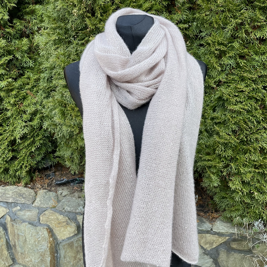 Delikatny i zwiewny szal moher z merynosem Jasny Róż Pudrowy 60 x 210 cm