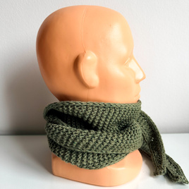 Słodki szalik, apaszka baby merino Nitkowe Love 38 Oliwka