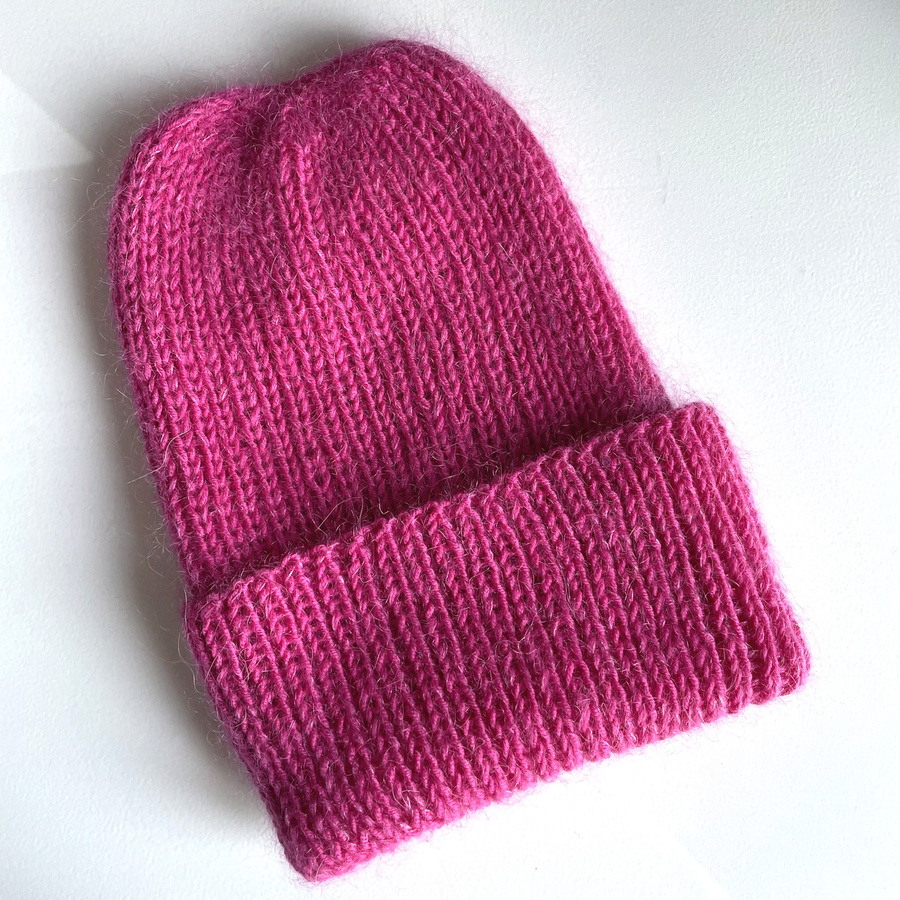 Ręcznie robiona czapka beanie AUREA 100% Baby Merino plus moher i jedwab 08/13 Fuksja
