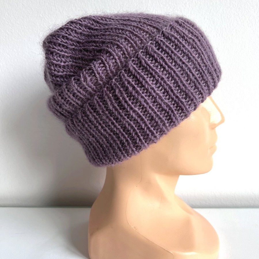 Ręcznie robiona czapka beanie AUREA 100% Baby Merino plus moher i jedwab 40/05 Ametyst