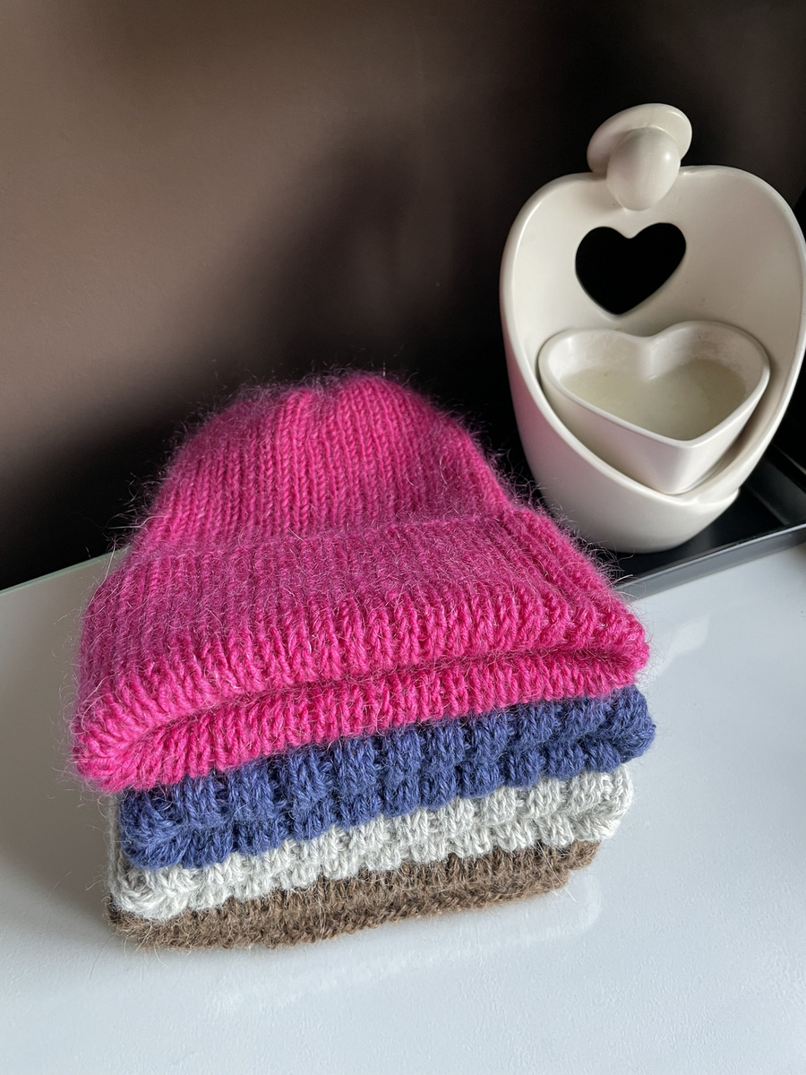 Ręcznie robiona czapka beanie AUREA 100% Baby Merino plus moher i jedwab 08/13 Fuksja