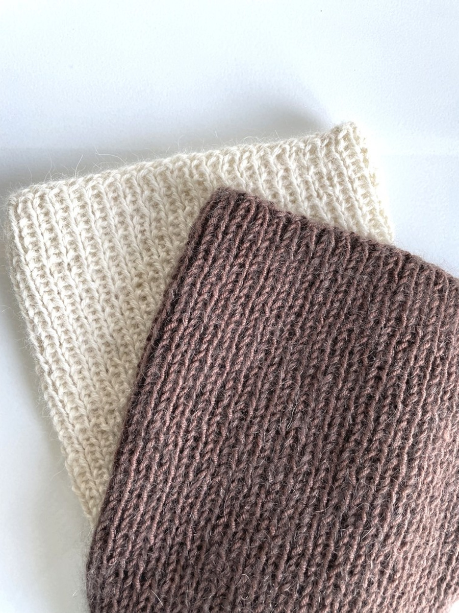 Handmade Czapka damska AUREA 100% Baby Merino plus moher i jedwab 52 Czekolada deserowa