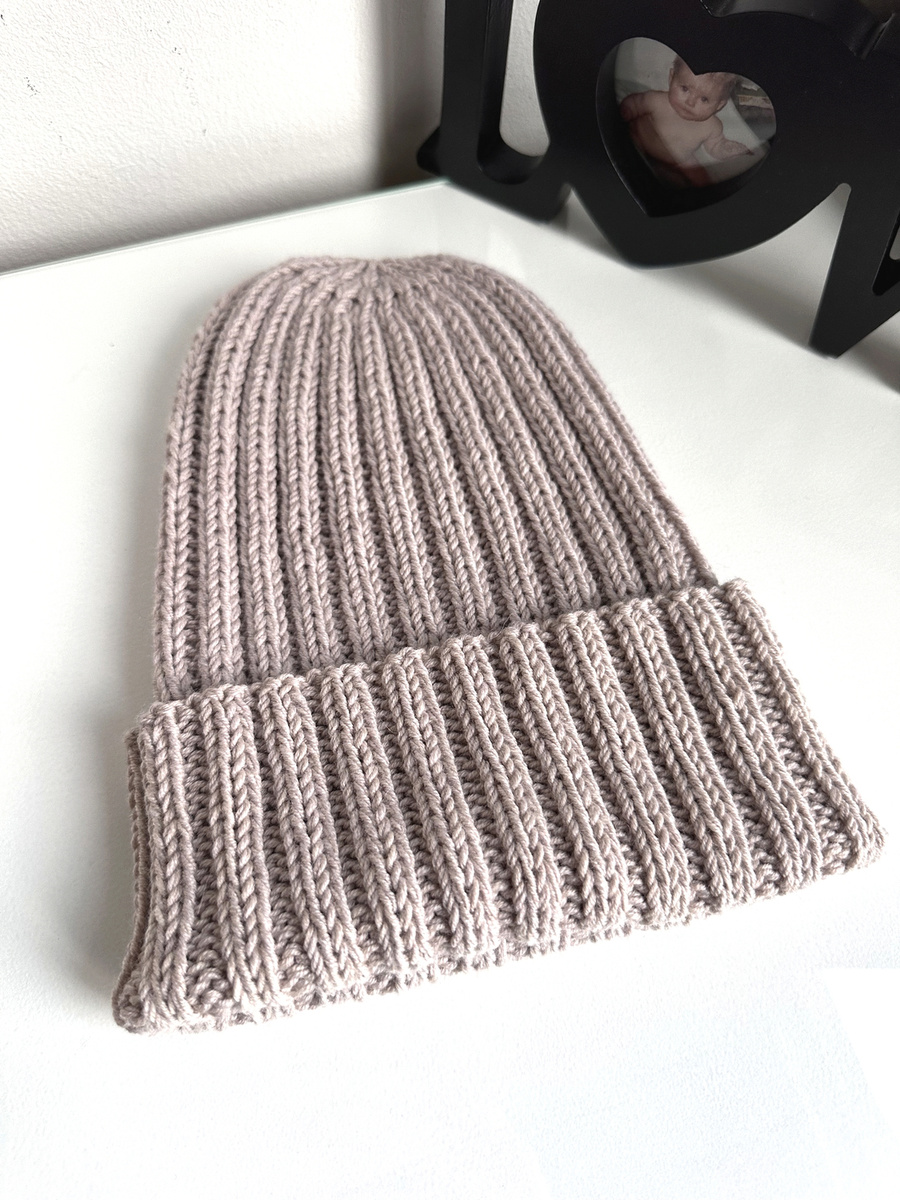 Wywijana czapka merino HELLI 100% Baby Merino 23 Jasny Beż