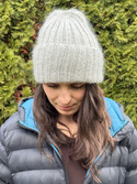 Ręcznie robiona czapka beanie MIRA 100% Merino plus moher i jedwab 05 Jasny Szary