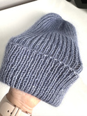 Ręcznie robiona czapka beanie AUREA 100% Baby Merino plus moher i jedwab 37/39 Jasna Lawenda niebieskim