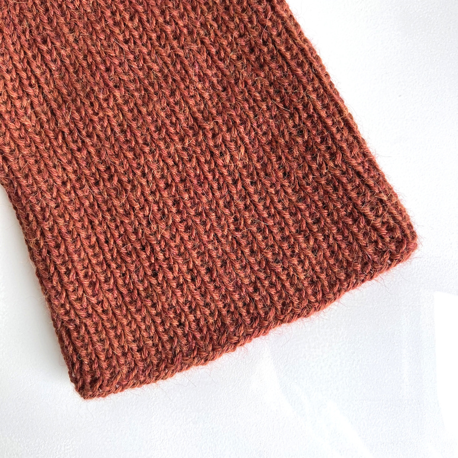 Wełniana czapka handmade KIARA 100% Alpaka 9025 Orzechowy