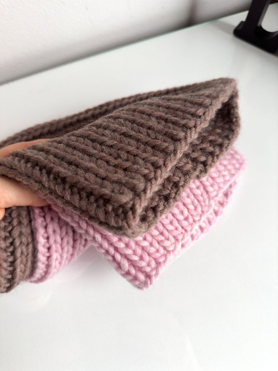 Ręcznie robiona czapka damska JANKA 100% Wełna owcza 48 Nugat