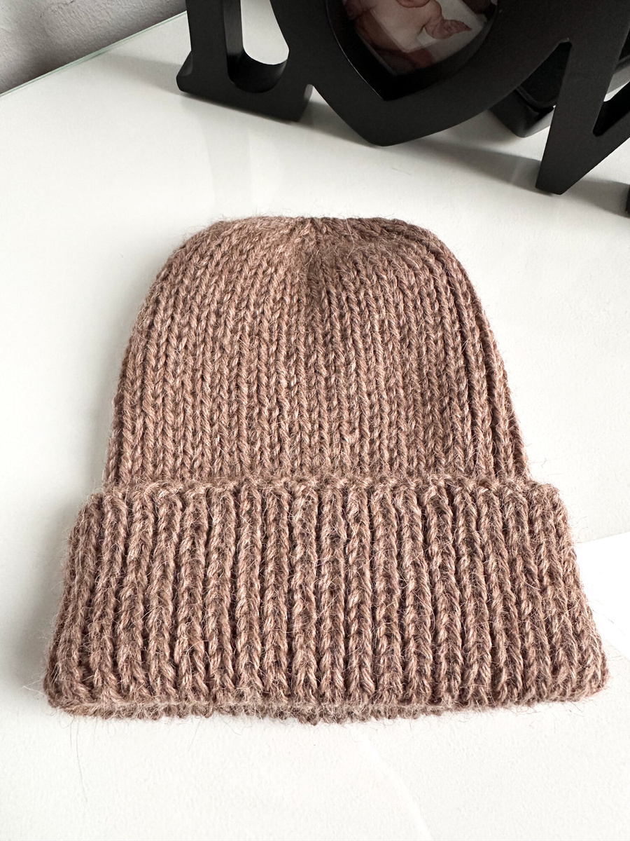 Czapka wywijana zrobiona ręcznie na drutach KIARA 100% Alpaka 618 Nugat