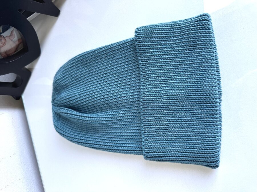 Beanie czapka z wełny merino VARELLA 100% Baby Merino 47 Morze Północne