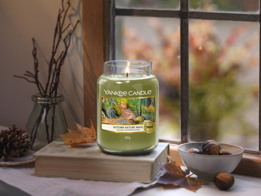 Duża świeca zapachowa Yankee Candle AUTUMN NATURE WALK