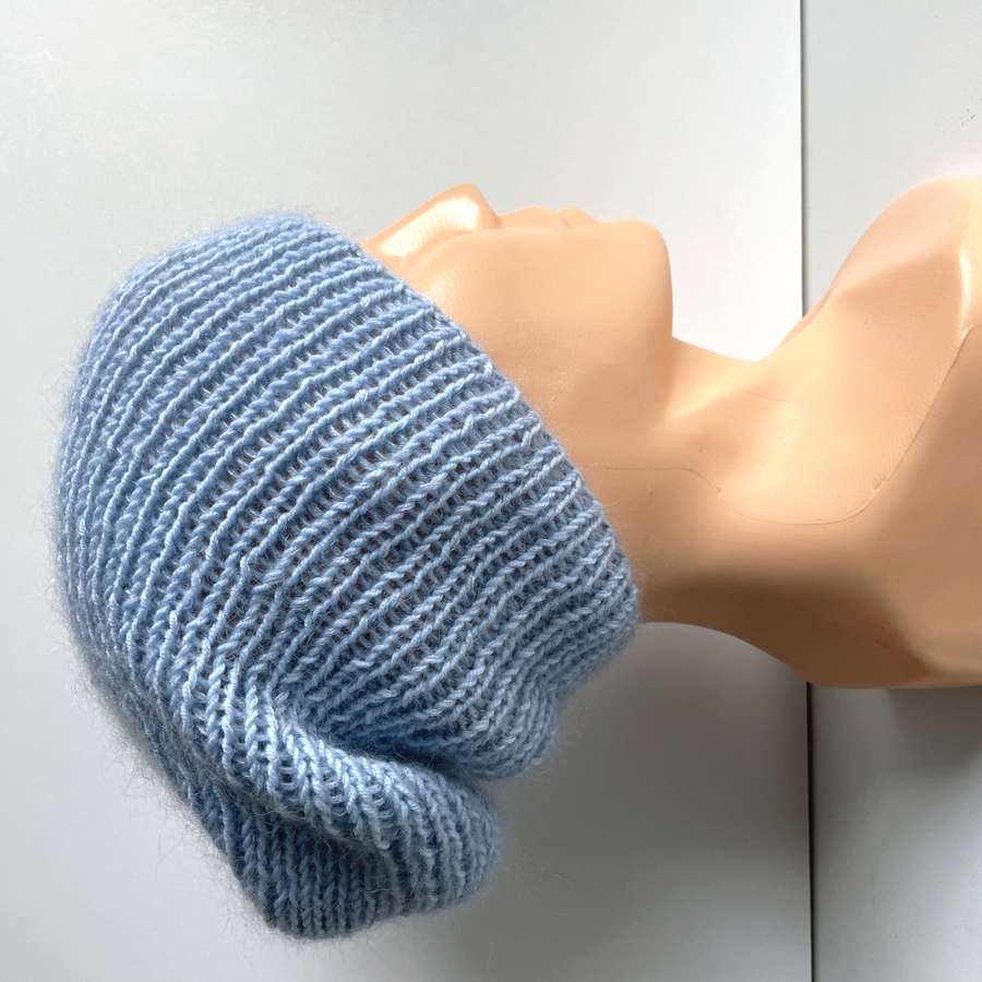 Handmade Czapka damska AUREA 100% Baby Merino plus moher i jedwab 24/06 Jasnobłękitny