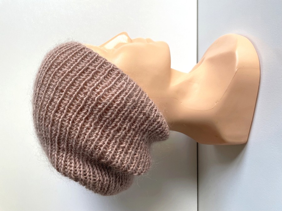 Handmade Czapka damska AUREA 100% Baby Merino plus moher i jedwab 49/41 Pustynna Róża