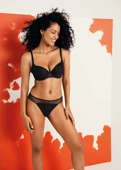 Figi brazylijskie stringi FREYA SIGNATURE AA400571BLK Brazilian Black