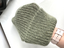 Ręcznie robiona czapka beanie AUREA 100% Baby Merino plus moher i jedwab 38/18 Oliwka